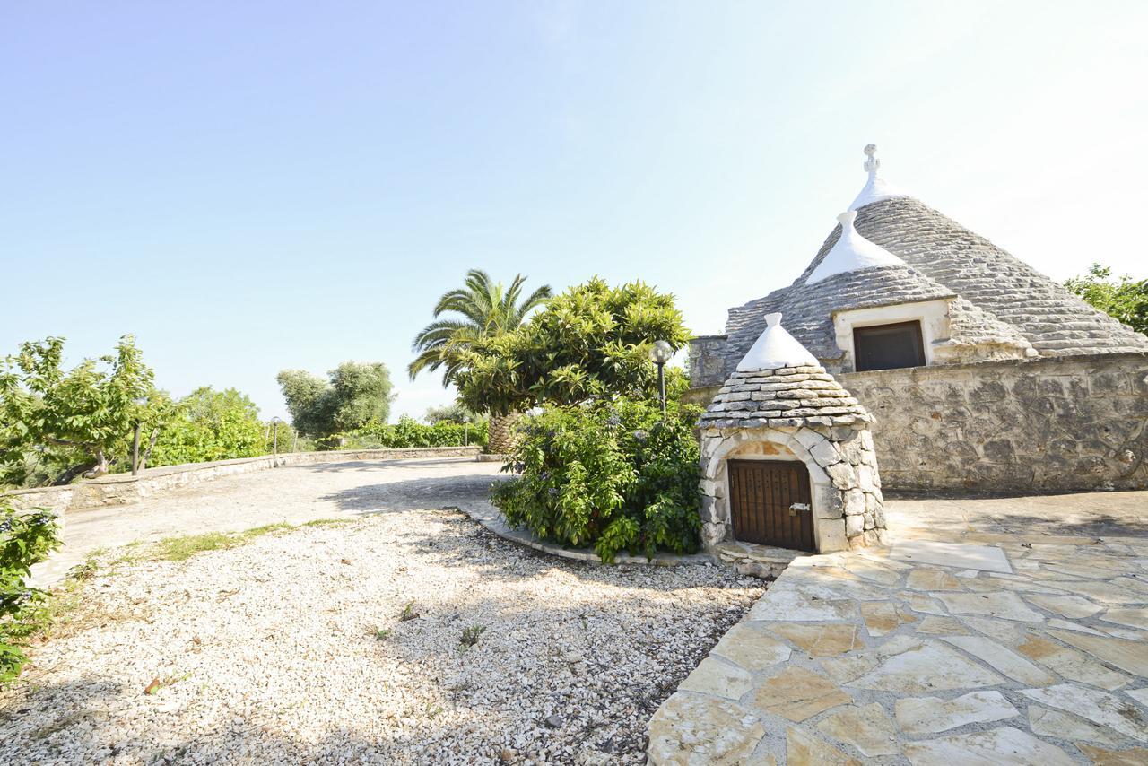 奥斯图尼I Trulli Del Ciliegio Con Giardino By Wonderful Italy别墅 外观 照片