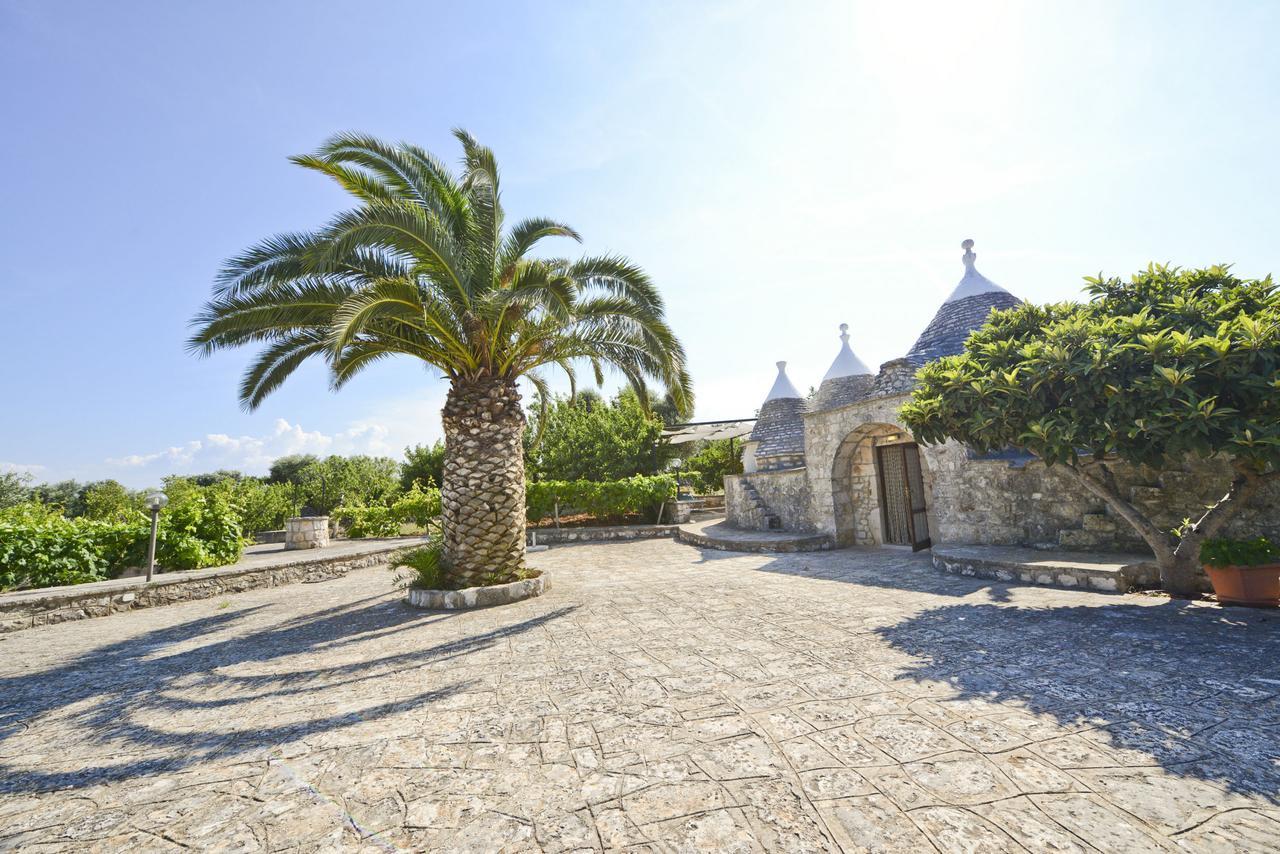奥斯图尼I Trulli Del Ciliegio Con Giardino By Wonderful Italy别墅 外观 照片