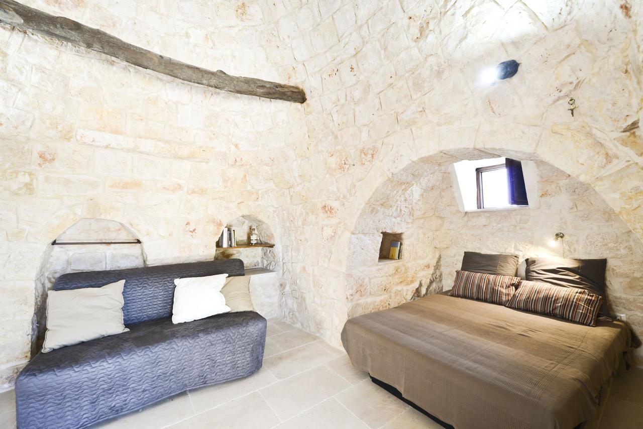 奥斯图尼I Trulli Del Ciliegio Con Giardino By Wonderful Italy别墅 外观 照片