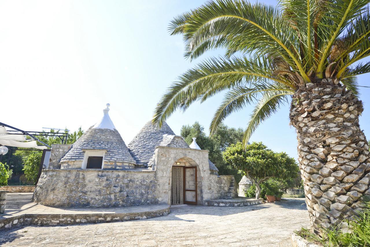 奥斯图尼I Trulli Del Ciliegio Con Giardino By Wonderful Italy别墅 外观 照片